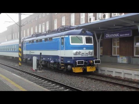 150.225-1 na vlaku Sv 1306 | zařazeny 242.231-9, 163.244-7 a 163.096-1 | viz komentář