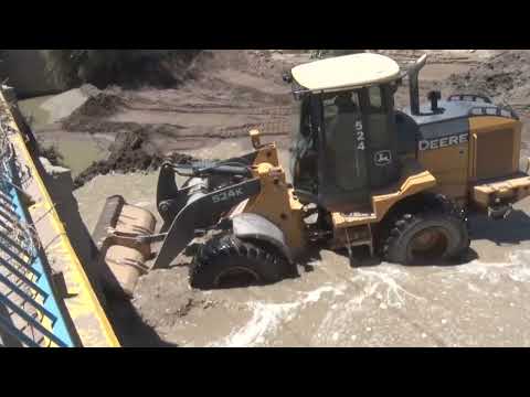 El gobernador Orrego recorrió las zonas afectadas por el temporal en Zonda y Ullum