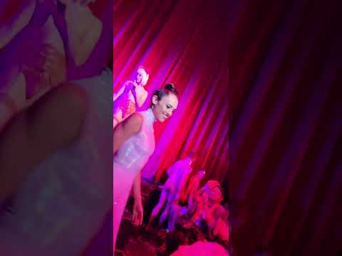 2023 XMAS SPECTACULAR House of Yes Front Row Rich Closing with Bows