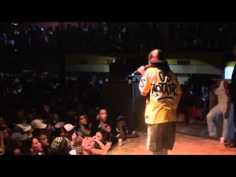 YURI BH AO VIVO NO BAR BRASIL-OS ROTATÓRIA E PARADO NA ESQUINA-DIA 22/06/12