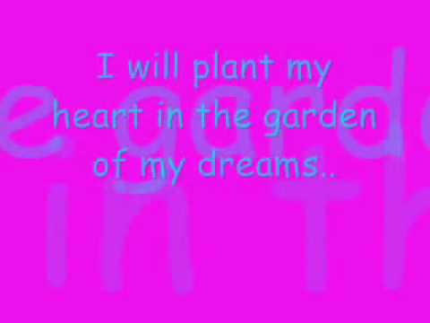 Lauren Alaina- Born to Fly Lyrics