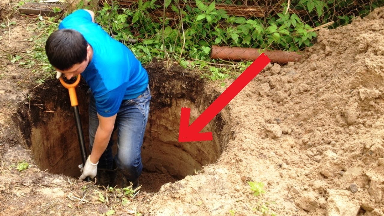 Ручная копка траншей. Копать землю. Рытье траншеи вручную. Выкопать рязань. Копать яму.