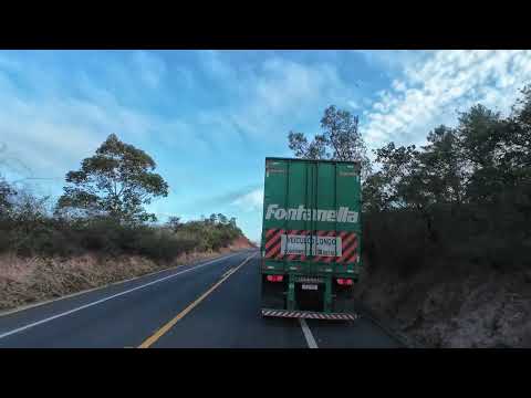 51 / BR 251,ENTRE SALINAS E PADRE CARVALHO MINAS GERAIS REGIÃO COM BASTANTE CURVAS