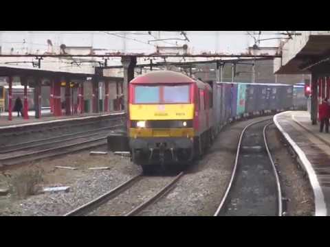 90029/90019 4m25 Mossend - Daventry modal, Christmas Eve, 2016