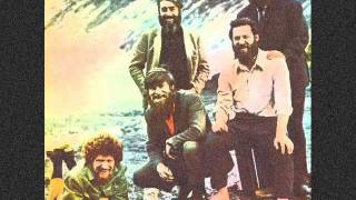 The Dubliners ~ I&#39;ll Tell Me Ma