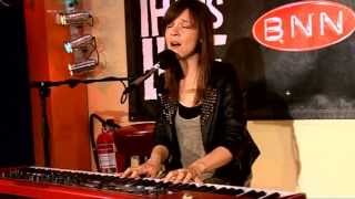 Laura Jansen - Use Somebody (live @ BNN That&#39;s Live - 3FM)