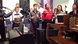 preview picture of video 'Musica catolica Con El Coro 3Generaciones De Haines City Fl En Santa Anna Iglesia Catolica'