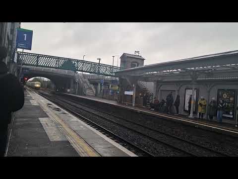 Irish rail Mark 4 intercity train passes Newbridge for Heuston 05/12/25