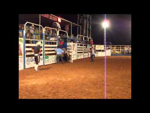 Paulo Sergio de Oliveira vs Fecha Buteco - Cia de Rodeio FTJ