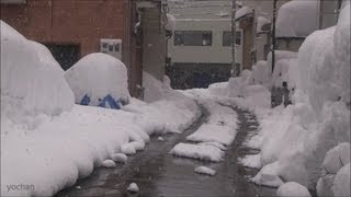 preview picture of video '雪に覆われた・新潟県津南町(日本有数の豪雪地帯) Snow scene.Tsunan,Niigata.JAPAN'