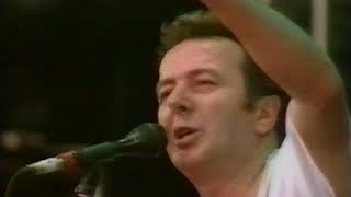 Joe Strummer Rock the Casbah + Tommy Gun Live Glastonburyfestival 26 jun 1999