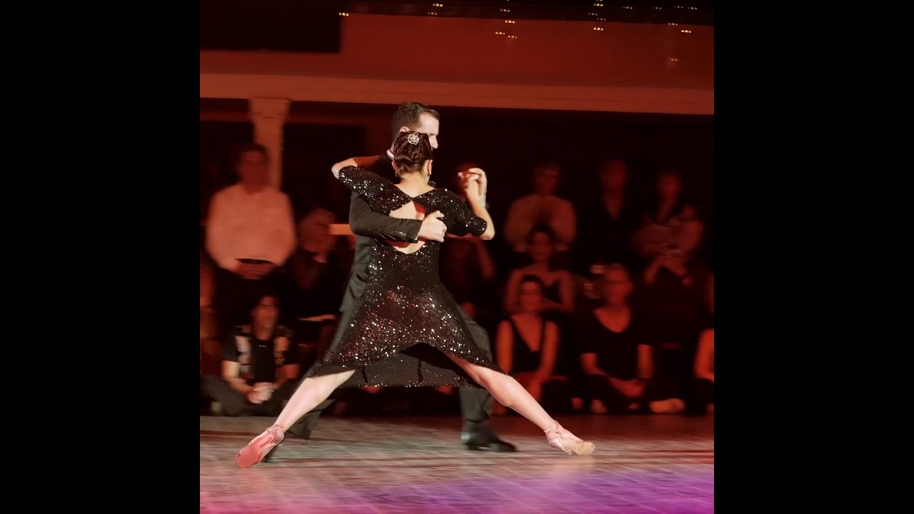 Vanesa Villalba & Facundo Pinero – La vi llegar #TangoMoment