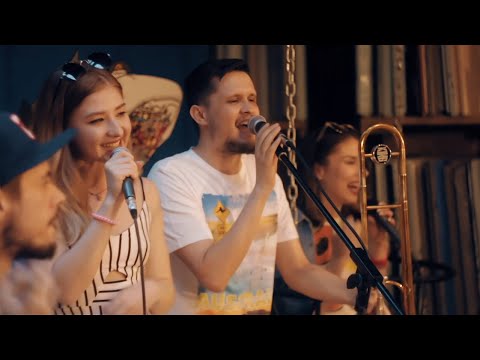 Lollypop Lorry - Jump In The Line