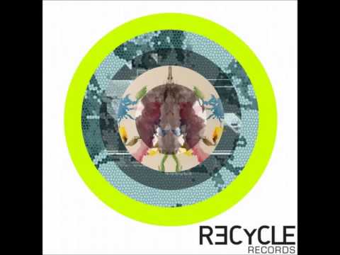 REC130B Dipo - George Blooney (Luca Ferrari Deep Remix) Recycle Records