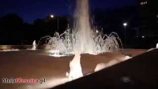 preview picture of video '12.08.2014 Oleśnica - spieniona fontanna na pl. Zwycięstwa'