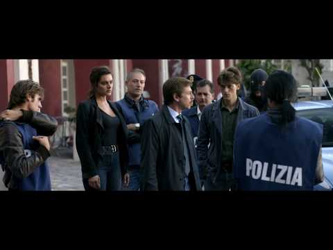 Lucariello - Miettice'a faccia (Sotto Copertura soundtrack)