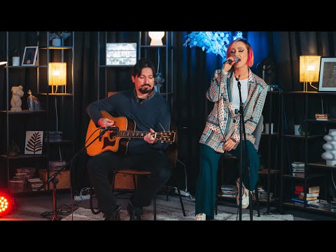 Ivana Kindl - Ironic (live @ TOP MUSIC DESK)