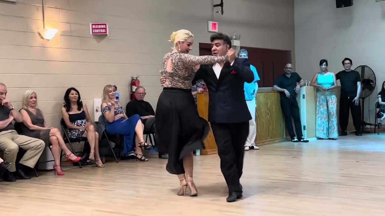 Video thumbnail for Claudio Villagra & Helena Fernández🪗Milonga. Tango Brilliante. Maryland. July 23, 2023