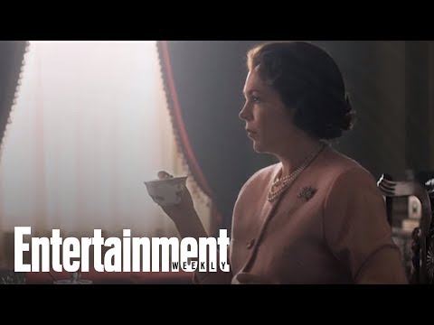 Olivia Colman As Queen Elizabeth II On 'The Crown:' First Look | News Flash | Entertainment Weekly thumnail