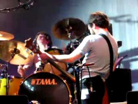 Neil Finn "I Got You" with Tim, Elroy & Liam Finn