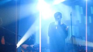 Cate Le Bon with Perfume Genius - I Think I Knew