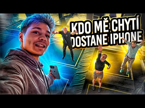 EXTREMNÍ HONĚNÁ NA TRAMPOLÍNÁCH! | KDO DOSTANE IPHONE?!