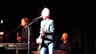 LINDSEY BUCKINGHAM: "DON'T LOOK DOWN" Live at TOWN HALL, NYC, 12/4/18