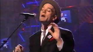 10,000 Maniacs with Michael Stipe on MTV&#39;s Inaugural Ball Performing To Sir With Love