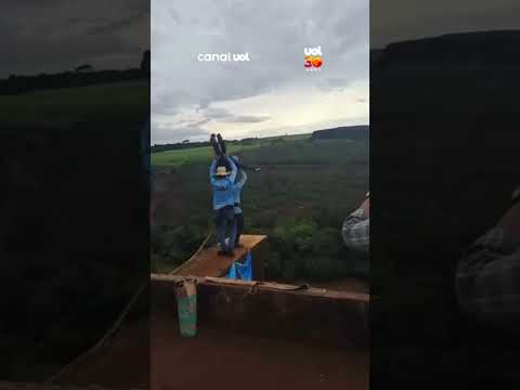 Jovem morre após ser jogada sem corda durante salto de rope jump em SP