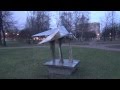 Современная скульптура ПТИЦА, в парке Нева в Санкт Петербурге Сквер сад ...