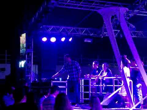 NAVIO UNIVERSITARIO 2010 Dj Viktor Mora
