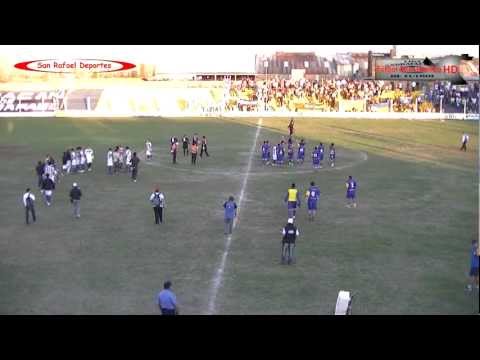 Huracán 0 - Alvear F.C. 2