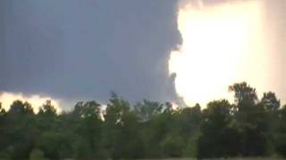 preview picture of video 'Callao, MO Wall Cloud-Friday, June 4, 2010'