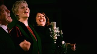 Jane Lynch : Up On The Housetop