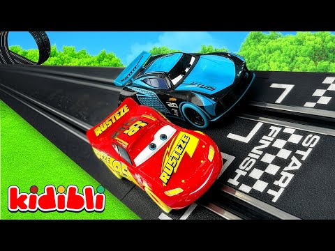 Şimşek McQueen ile Disney Arabalar Epik Yarış 🚗 Hangi Araba Kazanacak? Çocuklar için Video | Kidibli