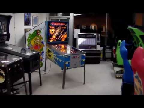 Stern Flight 2000 Pinball Machine from 1980 - Classic Multiball And Speech Design By Harry Williams!
