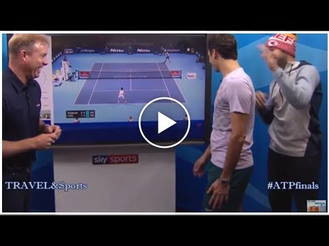 Roger federer gets distracted by jack sock