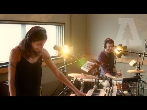 Half Waif - Frost Burn | Audiotree Live