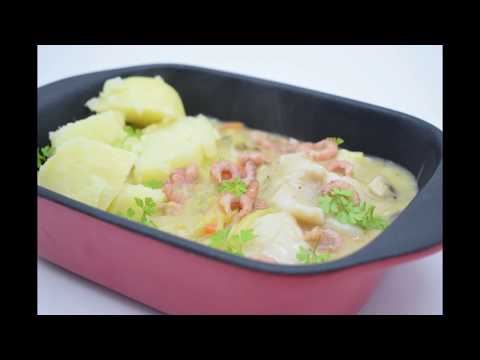 Fish stew with leek, carrots and mushrooms