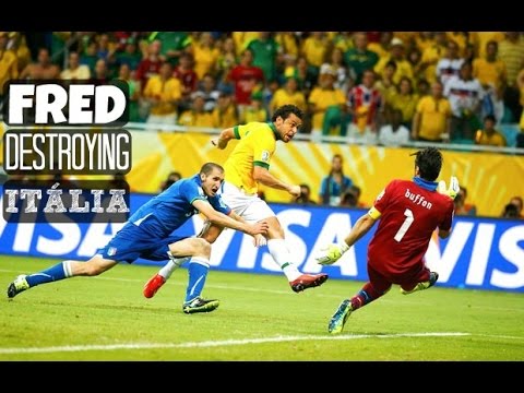 Fred Destroying Itália (Lances) Brasil 4x2 Itália (Higlighths) By: D.O