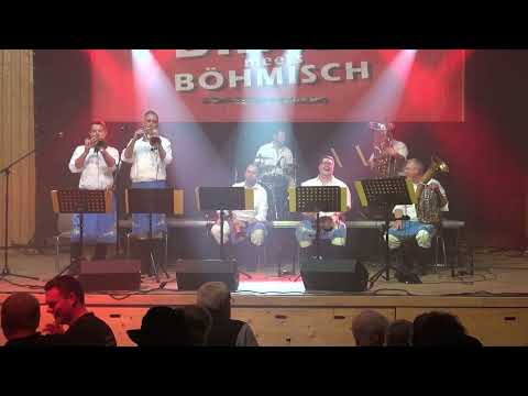 Eine kleine Dorfmusik