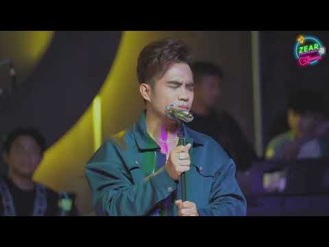 នឹកដូចគ្នា-ឆាយ វីរៈយុទ្ធ l Neuk Doch Knea-Chhay Virakyuth l​ LIVE BAND