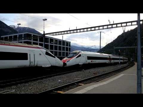 PAPERO ETR 503 SBB IN DOPPIA COMPOSIZIONE ARRIVA IN STAZIONE A BRIG.(CH) 24 - 4 - 2017