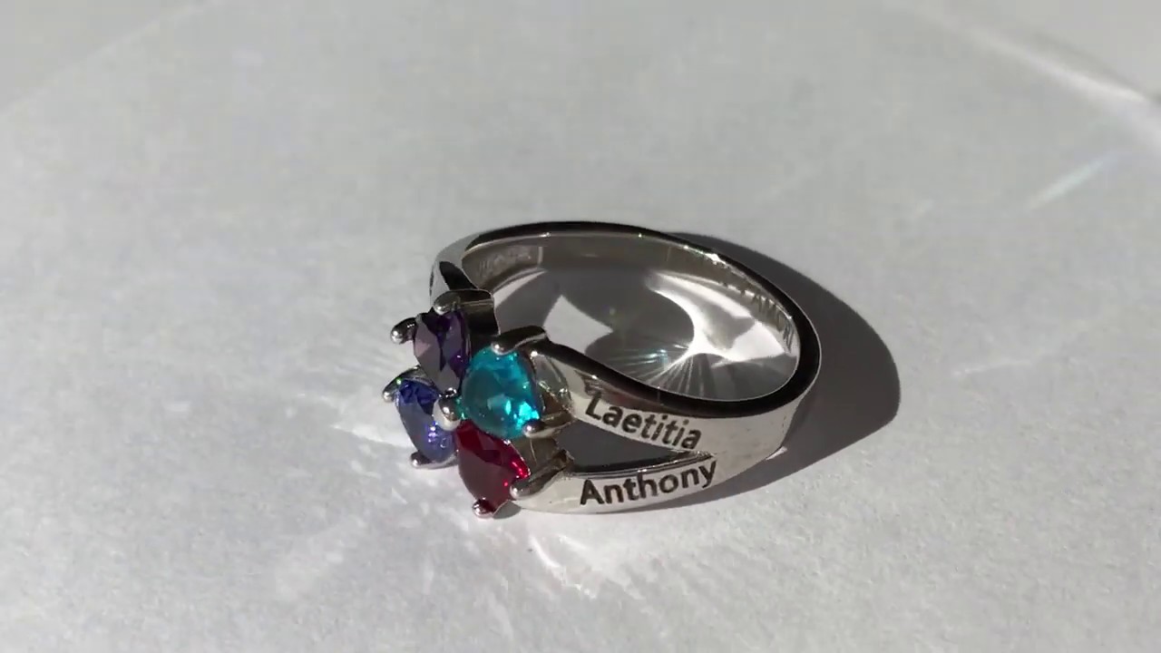 Bague maman avec 4 Pierres de naissance et gravure 4 Prenom.