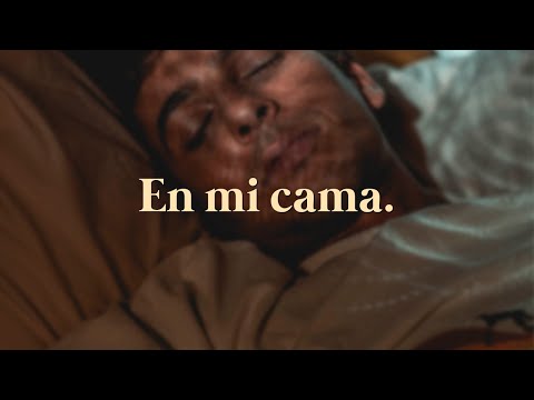 Taburete - En Mi Cama (Videoclip Oficial)