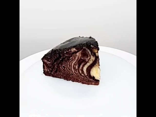 كيكة مخططة طبق - مكة فقط