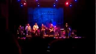 Tower of Power - Soul Vaccination Intro - Lucca 24/03/12