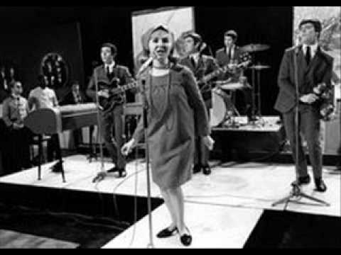 LULU AND THE LUVVERS live SOULFUL DRESS