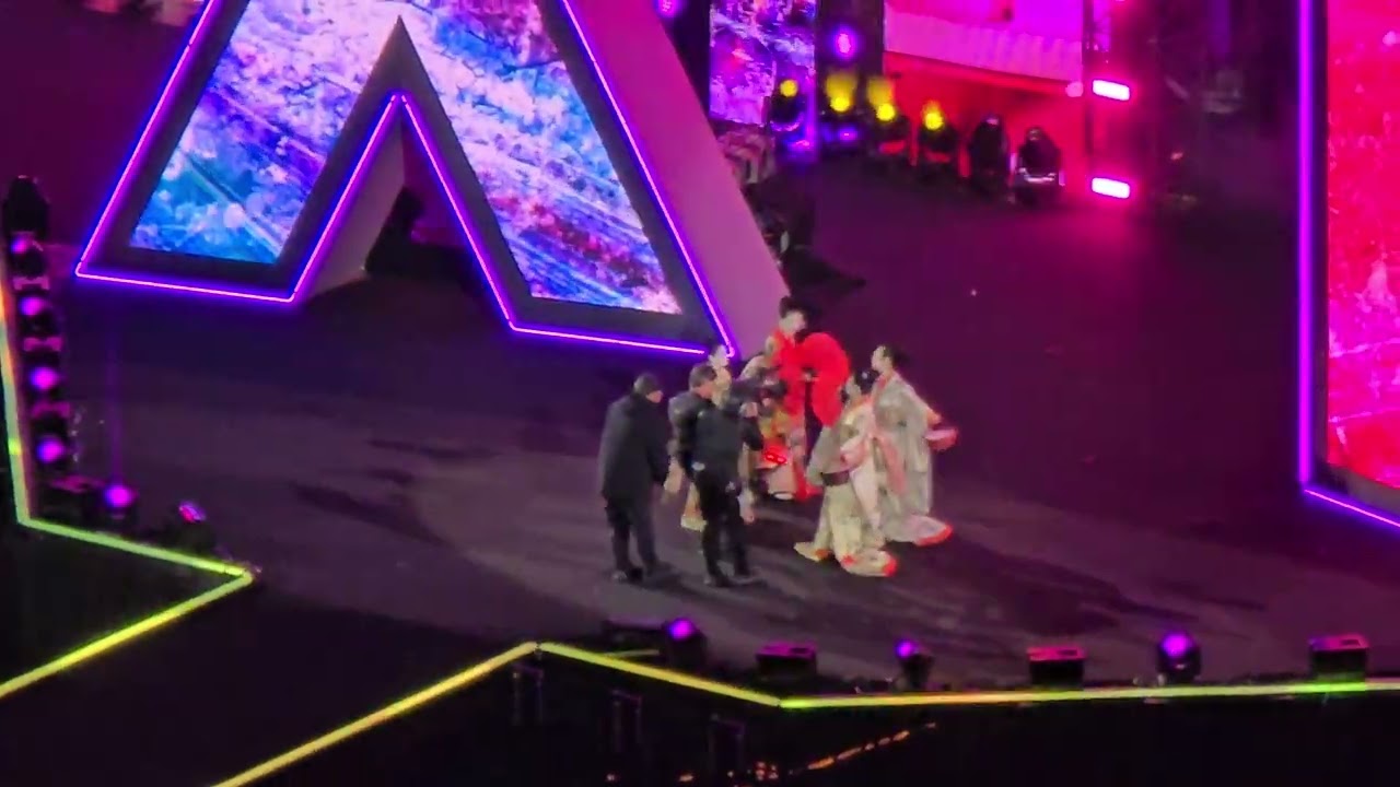 WrestleMania XL Night 1- Damage CTRL Entrance #WWE #WrestleManiaXL #WrestleMania