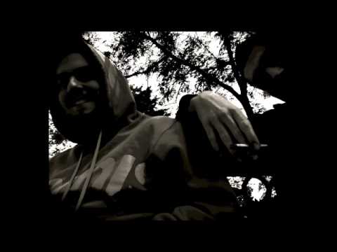 EL FRODO Y FRANCHU - PATADA EN LA BOCA